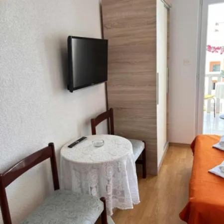 Nada Apartment *