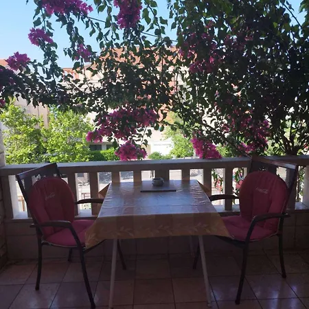 Nada * Makarska