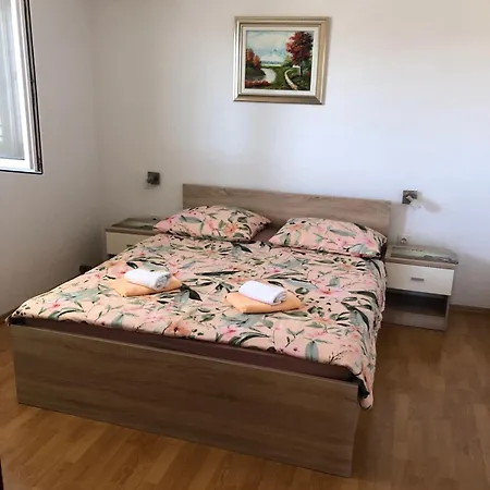 Nada Apartment *