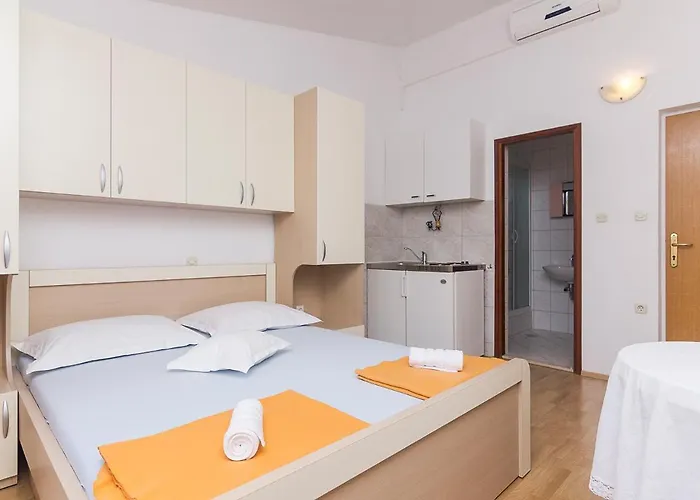 Apartament Nada *