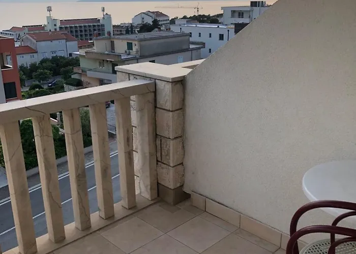 Nada * Макарська