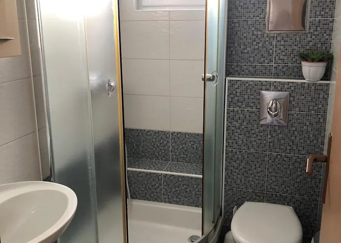 Nada * Макарська